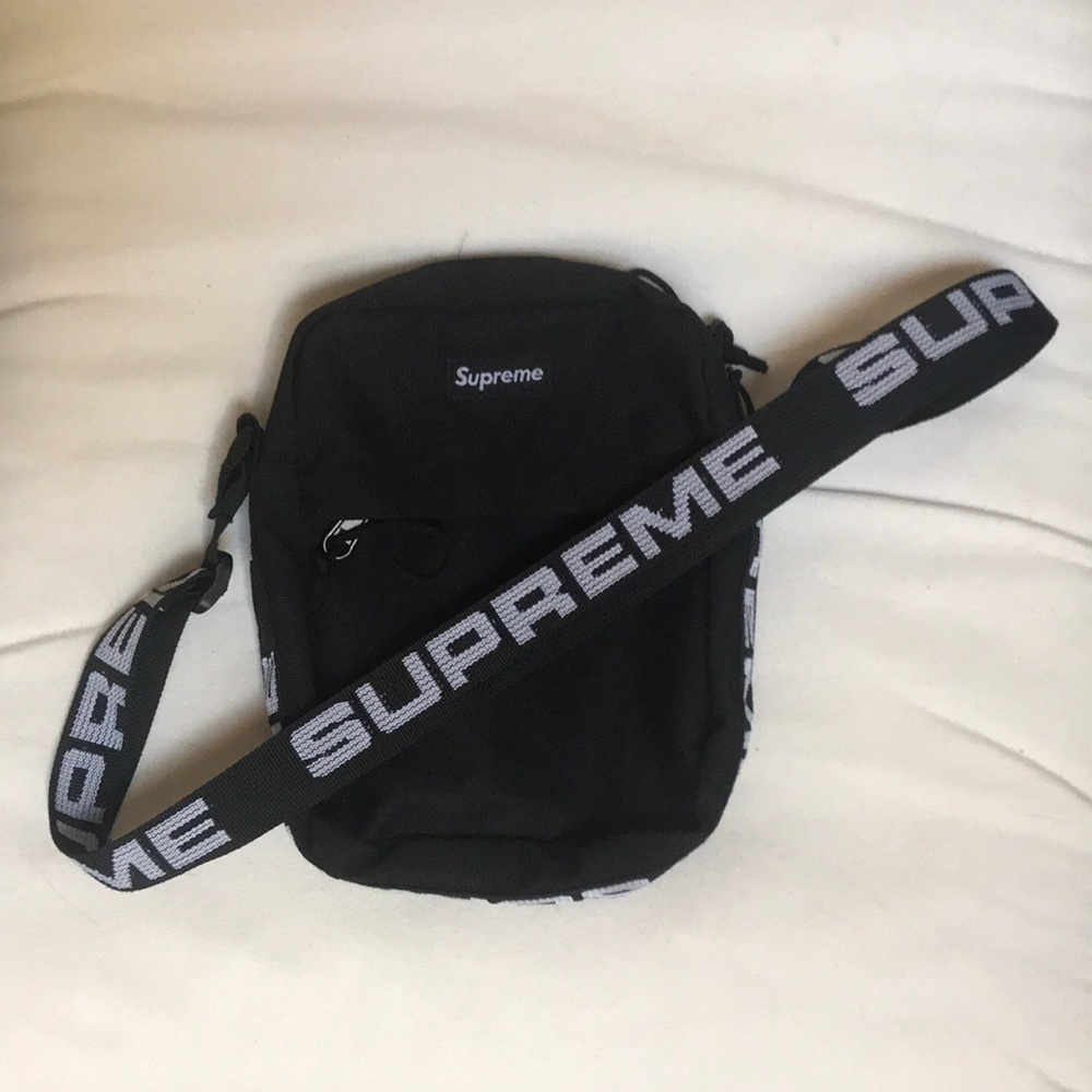 Supreme shoulder bag